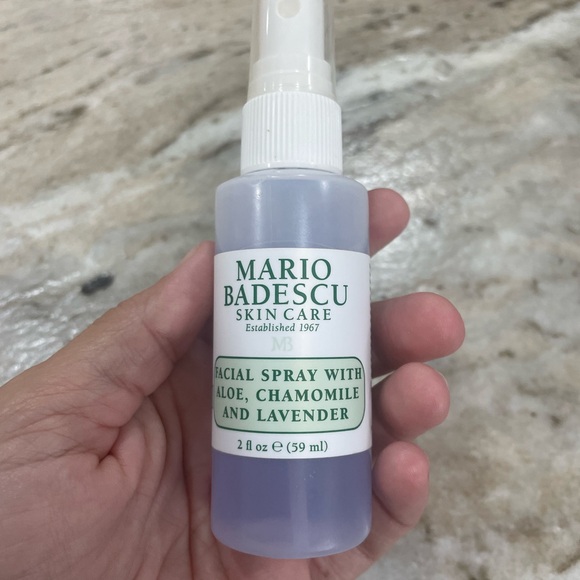 Mario Badescu Aloe and Rosewater Facial Spray - Picture 2 of 7